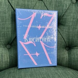 Sealed SEVENTEEN Album The Best is Right Here (Dear Version). 